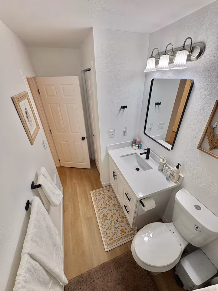 682 Dayton Ave NE — Right Unit — photo 10